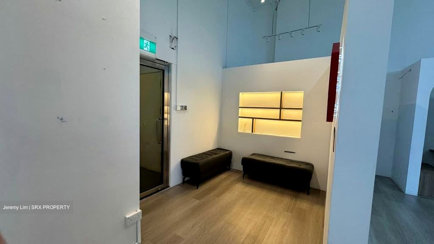 Tahir Building (D1), Office #575686191